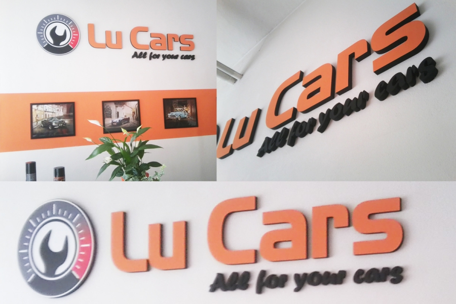 Frézované logo LuCars - Interiér